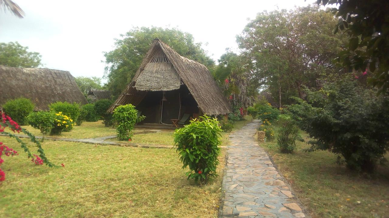 Bahari Pori Resort Pangani Exterior foto
